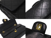 Load image into Gallery viewer, 極美品 CHANEL シャネル チェーンショルダーバッグ Wフラップマトラッセ23 1番台 ラムスキン ブラック ゴールド金具 中古 60117