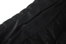Load image into Gallery viewer, 極美品 CHANEL シャネル スポーツライン チョコバーショルダーバッグ ナイロン ラメ入り 10番台 ブラック シルバー金具 中古 60118