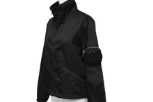 Load image into Gallery viewer, 極美品 PRADA プラダ 21AW Re-Nylon ギャバジン ジャケット ポーチ付き ブラック ポリアミド サイズ36 291831 中古 60142