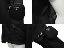 Load image into Gallery viewer, 極美品 PRADA プラダ 21AW Re-Nylon ギャバジン ジャケット ポーチ付き ブラック ポリアミド サイズ36 291831 中古 60142