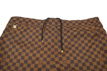 Load image into Gallery viewer, LOUIS VUITTON ルイヴィトン ダミエ スイムショーツ ブラウン ゴールド金具 ナイロン系 サイズXL 中古 60165