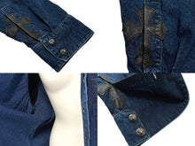 Load image into Gallery viewer, 極美品 CHROME HEARTS クロムハーツ デニム長袖シャツ LOOSE ENDS ブルー デニム クロスパッチ シルバー金具 サイズXL 中古 60191
