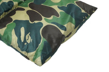 Load image into Gallery viewer, 極美品 CANADA GOOSE カナダグース × A Bathing Ape アベイシングエイプ コラボ マフラー 7299MBC ナイロン グリーン 中古 60231