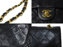 Load image into Gallery viewer, CHANEL シャネル チェーンショルダーバッグ Wフラップマトラッセ23 5番台 ラムスキン ブラック ゴールド金具 美品 中古 60234