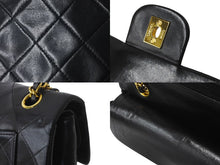 Load image into Gallery viewer, CHANEL シャネル チェーンショルダーバッグ Wフラップマトラッセ23 5番台 ラムスキン ブラック ゴールド金具 美品 中古 60234