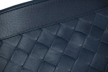 Load image into Gallery viewer, BOTTEGAVENETA ボッテガヴェネタ イントレチャート クラッチバッグ セカンドバッグ ネイビー シルバー金具 美品 中古 60267