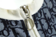 Load image into Gallery viewer, Christian Dior クリスチャンディオール ジャケット トロッター 総柄 ロゴ ネイビー サイズ40 良品 中古 シルバー金具 60316