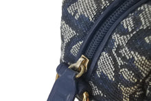 Load image into Gallery viewer, Christian Dior クリスチャンディオール ポーチ トロッター MC1011 ネイビー キャンバス ゴールド金具 良品 中古 60331