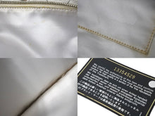 Load image into Gallery viewer, CHANEL シャネル ココマーク トートバッグ オンザロード 13番台 ワイルドステッチ レザー グレー シルバー金具 美品 中古 60349