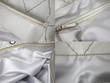 Load image into Gallery viewer, CHANEL シャネル ココマーク トートバッグ オンザロード 13番台 ワイルドステッチ レザー グレー シルバー金具 美品 中古 60349