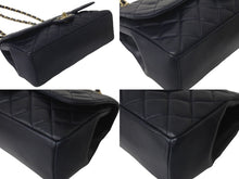 Load image into Gallery viewer, 極美品 CHANEL シャネル チェーンショルダーバッグ シングルフラップ マトラッセ23 21番台 ラムスキン ネイビー ゴールド金具 中古 60362