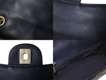Load image into Gallery viewer, 極美品 CHANEL シャネル チェーンショルダーバッグ シングルフラップ マトラッセ23 21番台 ラムスキン ネイビー ゴールド金具 中古 60362