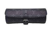 Load image into Gallery viewer, 新品同様 LOUIS VUITTON ルイヴィトン 時計ケース M43385 エテュイ・3 モントル ブラック モノグラムエクリプス 中古 60421