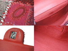 Load image into Gallery viewer, CHANEL シャネル パッチワーク チェーン ショルダーバッグ 23番台 ピンク系 ココマーク ロゴ シルバー金具 良品 中古 60428