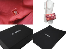 Load image into Gallery viewer, CHANEL シャネル パッチワーク チェーン ショルダーバッグ 23番台 ピンク系 ココマーク ロゴ シルバー金具 良品 中古 60428