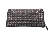 Load image into Gallery viewer, CHROME HEARTS クロムハーツ 全面 ピラミッド ボックス CHプラス スタッズ 長財布 ブラック シルバー925 レザー 美品 中古 60439