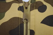 Load image into Gallery viewer, A BATHING APE × CARHARTT アベイシングエイプ カーハート ダック ワークベスト 06AW サイズS カモ柄 ACE-04704 美品 中古 60476