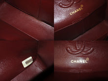 Load image into Gallery viewer, CHANEL シャネル チェーンショルダーバッグ マトラッセ23 Wフラップ 1番台 ラムスキン ブラック ゴールド金具 美品 中古 60479