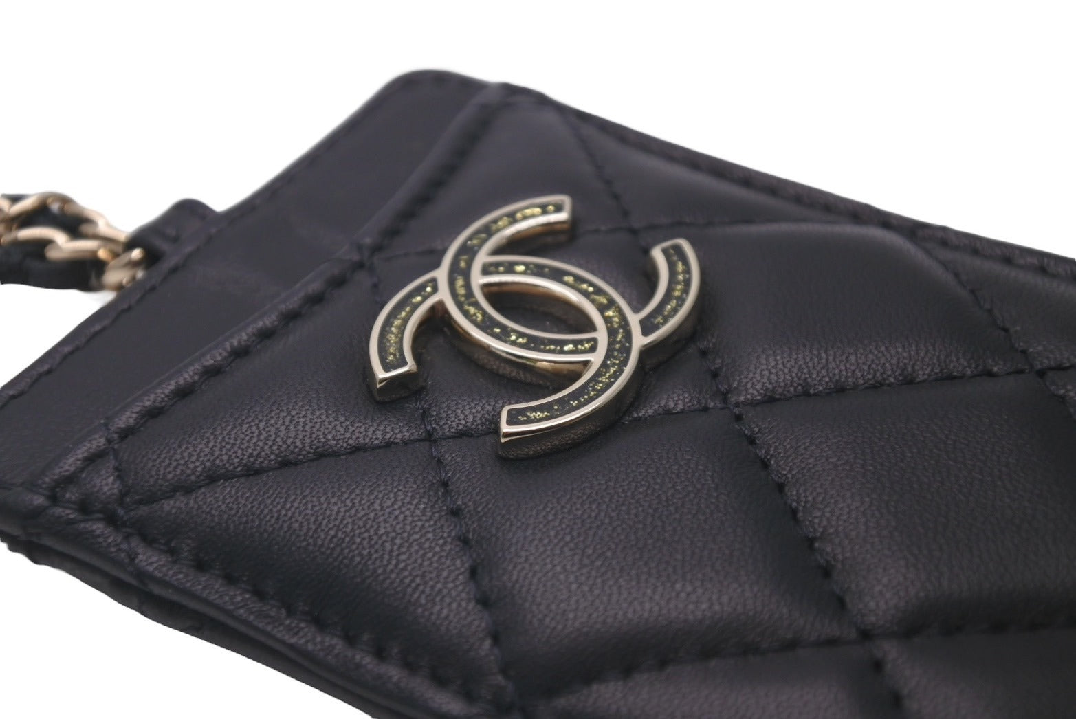 極美品 CHANEL シャネル カードケース マトラッセ チェーン 極美品 CHANEL シャネル カードケース マトラッセ チェーン