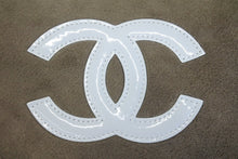 Load image into Gallery viewer, CHANEL シャネル ショルダーバッグ ココマーク パイル ベージュ シルバー金具 ノベルティー 美品 中古 60562