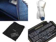 Load image into Gallery viewer, 新品同様品 CHANEL シャネル ショルダーバッグ ココマーク 28番台 マトラッセ デニム ブルー シルバー金具 中古 60565