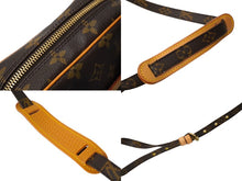 Load image into Gallery viewer, 極美品 LOUIS VUITTON ルイヴィトン ショルダーバッグ ダヌーブ ブラウン モノグラム M45266 中古 60601
