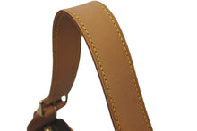 Load image into Gallery viewer, 極美品 LOUIS VUITTON ルイ ヴィトン ショルダーバッグ クロワッサンMM M51512 モノグラムキャンバス ブラウン 中古 60629