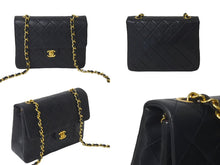 Load image into Gallery viewer, CHANEL シャネル チェーンショルダーバッグ ミニマトラッセ 20cm 1番台 ラムスキン ブラック ゴールド金具 美品 中古 60657