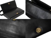 Load image into Gallery viewer, CHANEL シャネル ハンドバッグ ワンショルダー チョコバー ココマーク 7番台 ブラック ラムスキン ゴールド金具 美品 中古 60664