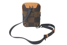 Load image into Gallery viewer, 極美品 LOUIS VUITTON ルイヴィトン ショルダーバッグ アマゾン スリングバッグ ダミエジャイアント NIGOコラボ N40379 中古 60762