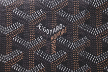 Load image into Gallery viewer, 新品同様品 GOYARD ゴヤール 二つ折りカードケース ヴィクトワール ヘリンボーン柄 ブラック ブラウン 中古 60768
