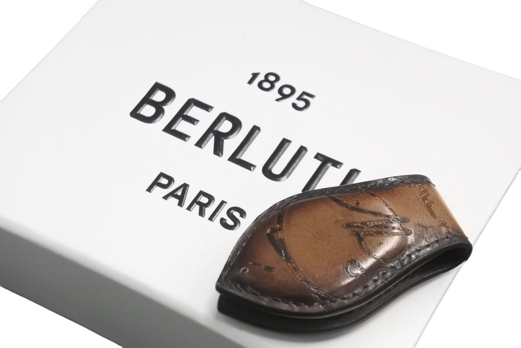 極美品 Berluti ベルルッティ レザー マネークリップ ブラウン ロゴ 小物 財布 ウォレット 中古 60783