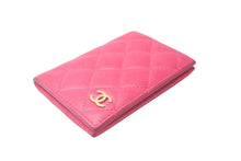 Load image into Gallery viewer, CHANEL シャネル マトラッセ カードケース 二つ折り 21番台 ラムスキン ピンク ゴールド金具 美品 中古 60808