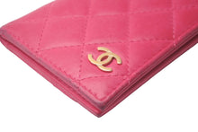 Load image into Gallery viewer, CHANEL シャネル マトラッセ カードケース 二つ折り 21番台 ラムスキン ピンク ゴールド金具 美品 中古 60808