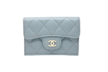 Load image into Gallery viewer, 極美品 CHANEL シャネル クラシック スモール フラップ ウォレット マトラッセ 31番台 キャビアスキン グリーン ゴールド金具 中古 60809