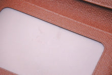 Load image into Gallery viewer, LOUIS VUITTON ルイ ヴィトン カードケース パスケース ポルトクレ ヴェルティカル M60533 モノグラム ブラウン 美品 中古 60839