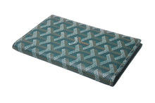 Load image into Gallery viewer, 極美品 GOYARD ゴヤール グルネル パスポート ケース グリーン PVC レザー ロゴ 手帳ケース ヘリンボーン 柄 中古 60867