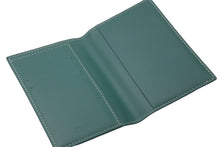 Load image into Gallery viewer, 極美品 GOYARD ゴヤール グルネル パスポート ケース グリーン PVC レザー ロゴ 手帳ケース ヘリンボーン 柄 中古 60867