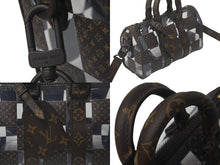 Load image into Gallery viewer, 極美品 LOUIS VUITTON ルイ ヴィトン ハンドバッグ キーポル バンドリエール 25 モノグラム チェス 22AW M20872 中古 60869