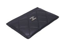 Load image into Gallery viewer, CHANEL シャネル マトラッセ カードケース 14番台 ブラック ラムスキン ココマーク ロゴ 小物 名刺入れ 良品 中古 60871