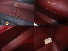 Load image into Gallery viewer, CHANEL シャネル チェーンショルダーバッグ Wフラップ マトラッセ25 ラムスキン 2番台 ブラック ゴールド金具 美品 中古 60958