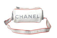 Load image into Gallery viewer, CHANEL シャネル スポーツライン ショルダーバッグ ドラム型 10番台 ナイロン キャンバス ホワイト グレー レッド 良品 中古 60980
