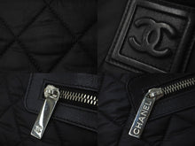 Load image into Gallery viewer, CHANEL シャネル コココクーン マトラッセ ハンドバッグ A48610 19番台 ナイロン ブラック シルバー金具 美品 中古 60986