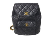Load image into Gallery viewer, CHANEL シャネル リュック デイパック マトラッセ ラムスキン ココマーク 3番台 1995年 ブラック ゴールド金具 美品 中古 61001