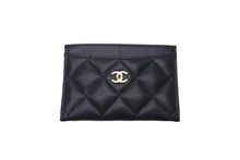 Load image into Gallery viewer, 新品同様 CHANEL シャネル マトラッセ カードケース キャビアスキン ブラック ランダム番台 小物 ロゴ ココマーク 中古 61026