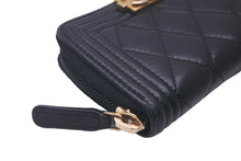 Load image into Gallery viewer, CHANEL シャネル コインケース ボーイシャネル A80602 31番台 キャビアスキン ブラック ゴールド金具 美品 中古 61032