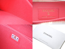 Load image into Gallery viewer, CHANEL シャネル マトラッセ コインケース キャビアスキン ホワイト ピンク ココマーク ランダム番台 ウォレット 良品 中古 61036