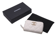Load image into Gallery viewer, CHANEL シャネル マトラッセ コインケース キャビアスキン ホワイト ピンク ココマーク ランダム番台 ウォレット 良品 中古 61036
