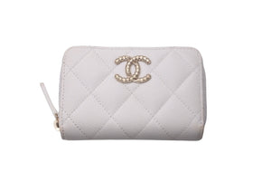 CHANEL シャネル マトラッセ コインケース キャビアスキン ホワイト ピンク ココマーク ランダム番台 ウォレット 良品 中古 61036