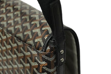 Load image into Gallery viewer, GOYARD ゴヤール ショルダーバッグ カペシアン バッグMM ヘリンボーン柄 CAPETIMMLTY01CG01P シルバー金具 美品 中古 61048